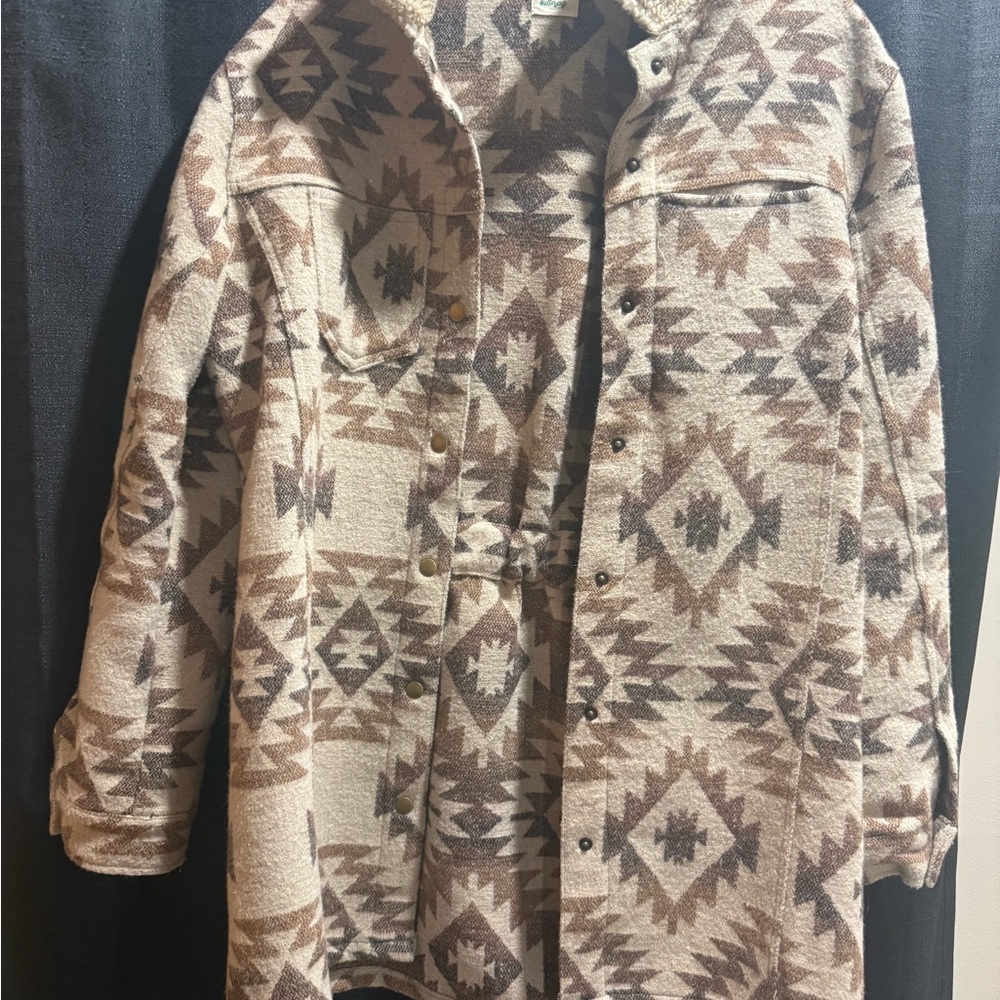 Women's Aztec Print Shacket Jacket - Beige/Brown